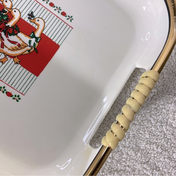 Vintage Country Ribbon Geese Cream Red Green Christmas Tray - Picture 7 of 14